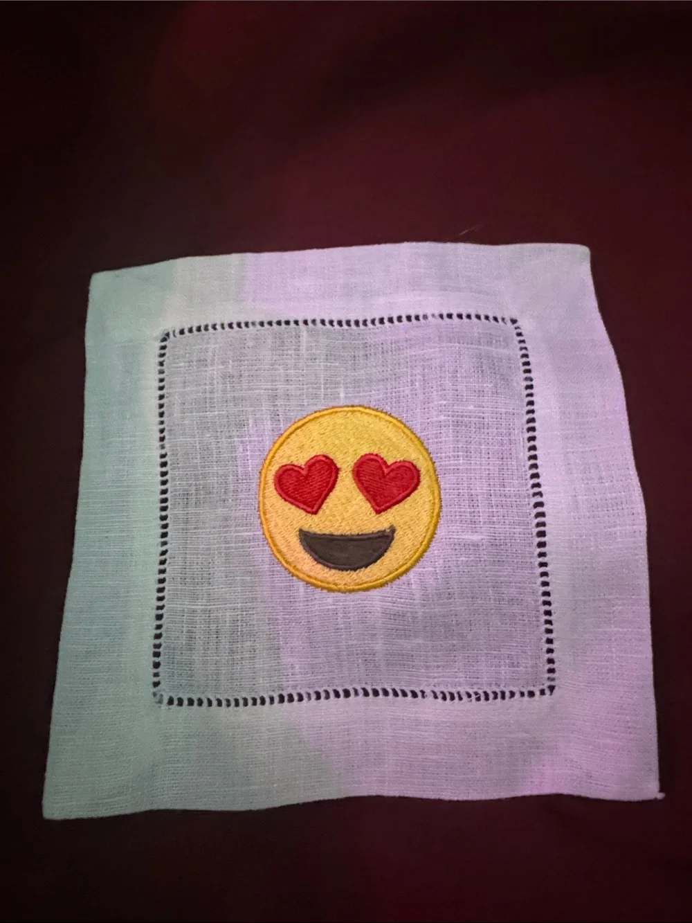 Embroidered Love Face Emoji Linen Cocktail Napkin - White C1.B.1R